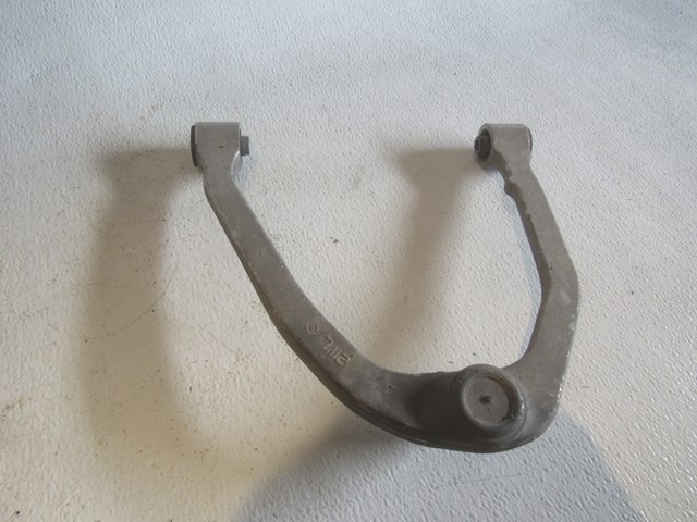 06 Infiniti G35 Driver Front Upper Control Arm  R16781
