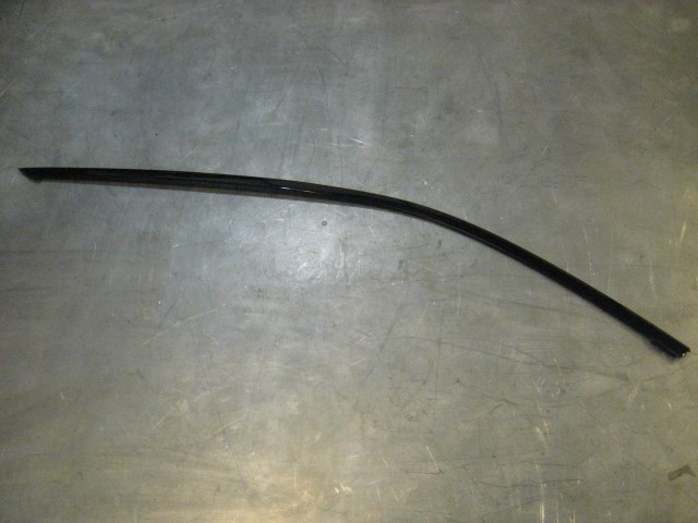 06 Infiniti G35 Sedan Front LH Upper Door Trim Cover  R16807