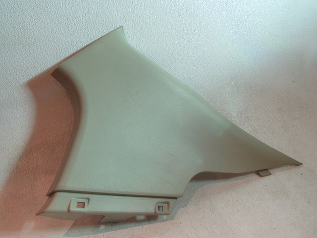 05 06 Infiniti G35 Sedan Rear RH C Pillar Trim Panel 76934 AL500 R16905
