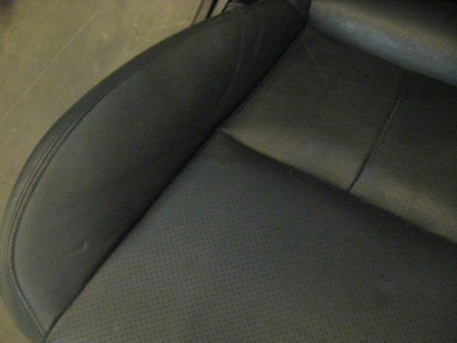 04 Infiniti G35 Coupe Front RH Seat - Bag Blown  R16910