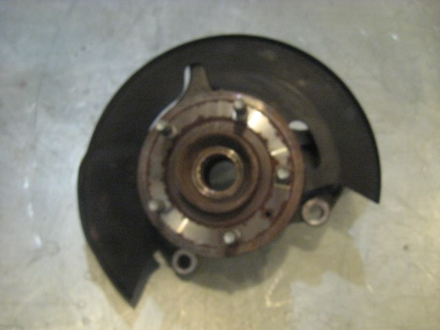 07  EQUINOX Front RH Spindle Knuckle  R16936