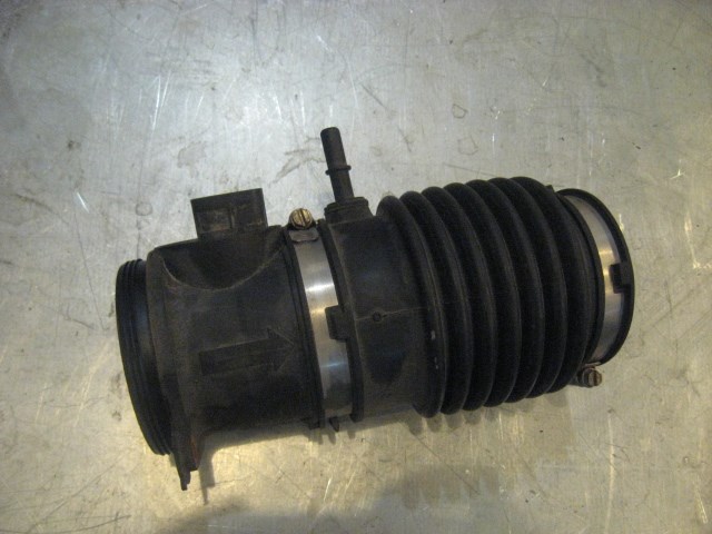 07  EQUINOX Mass Airflow Sensor & Intake Tube  R16940