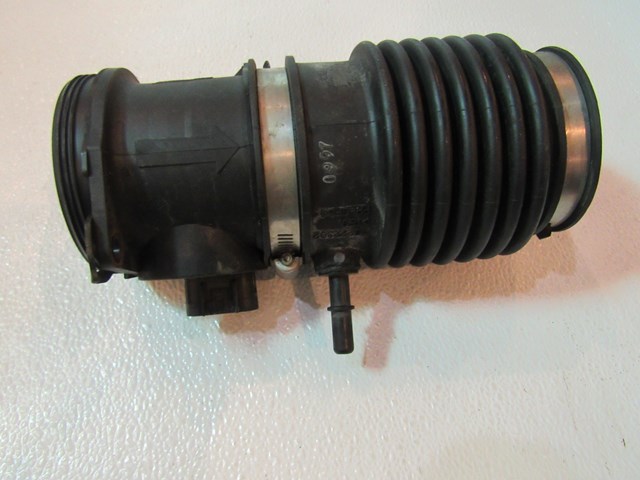 07  EQUINOX Mass Airflow Sensor & Intake Tube  R16940