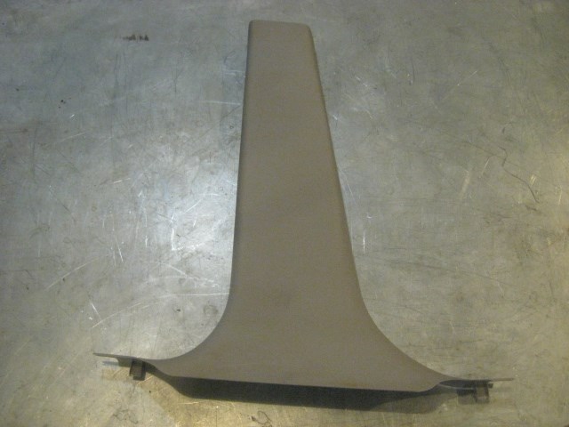07  EQUINOX LH Lower B Pillar Interior Trim  R16954