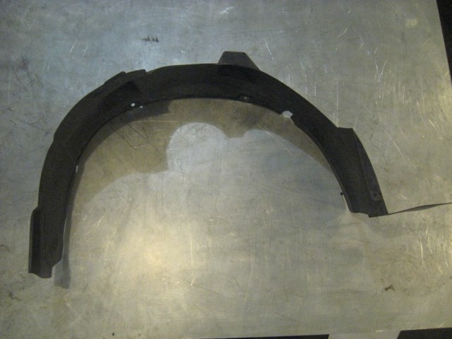 2007 Chevy EQUINOX Front RH Passenger Fender Liner 5480830 R16968