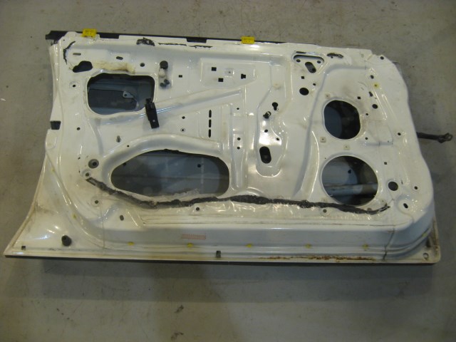 00 Subaru LEGACY Front LH Driver Door Shell R12215