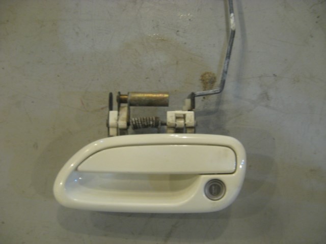 00 Subaru LEGACY Front LH Door Handle  R12218