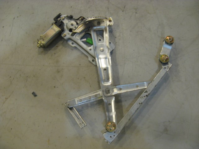 00 Subaru LEGACY Rear RH Window Motor  R12233