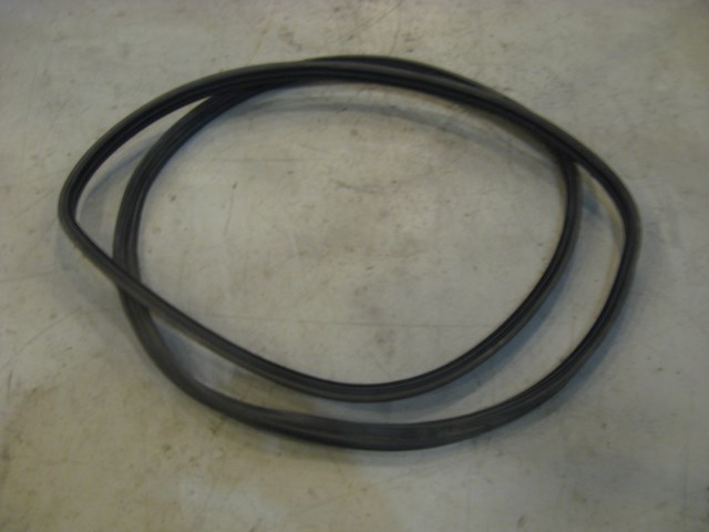 03 Subaru IMPREZA WRX Rear Hatch Seal  R12416