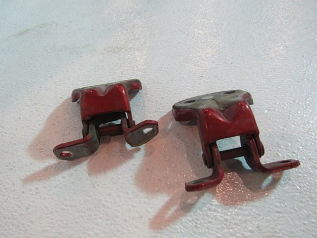 03 Subaru IMPREZA Rear RH Door Hinges  R12484