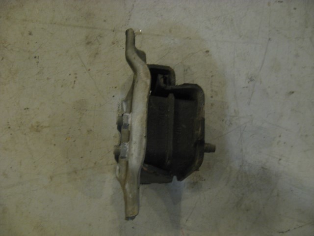 03 Subaru IMPREZA LH Driver Engine Mount  R12524