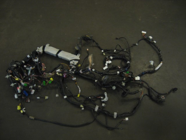 03 Subaru IMPREZA WRX Wagon Dash Harness 81402FE71 R12571