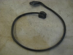 00 Subaru LEGACY Outback Rear RH Door Seal  R12590