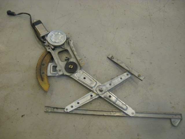 95 Nissan 240SX LH Driver Power Window Motor  R12663