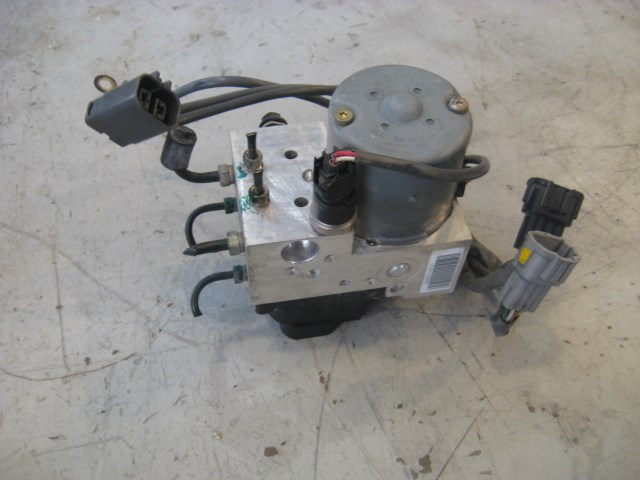 03 Nissan 350Z ABS Pump /W VDC 47600 AM400 R12965