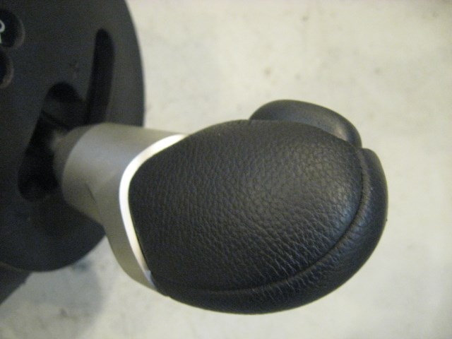 2011 Nissan 370Z Automatic Transmission A/T Gear Selector Shifter Assembly OEM