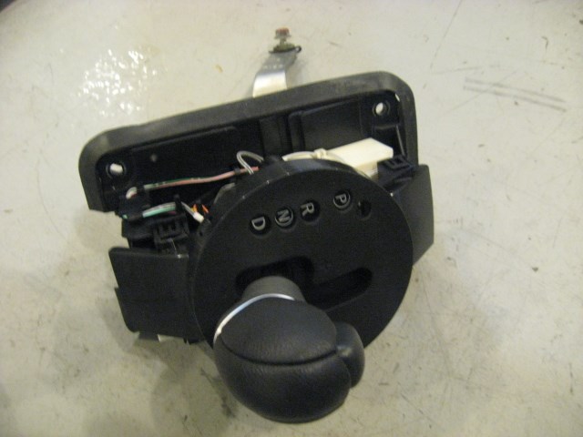 2011 Nissan 370Z Automatic Transmission A/T Gear Selector Shifter Assembly OEM