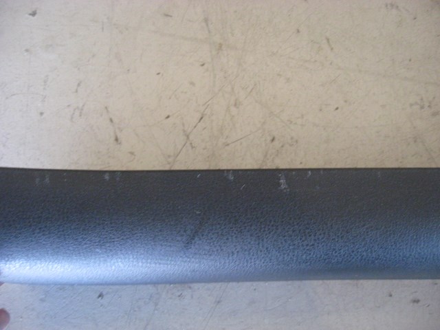 11 Nissan 370Z RH Passenger Door Sill Plate 769B4 1EA0A R13048