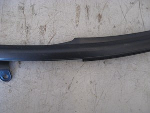 11 Nissan 370Z RH Passenger Outer Window Seal  R13145
