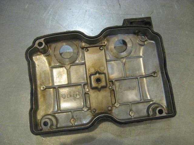 01 Subaru LEGACY EJ25 Left Driver Valve Cover  R17373