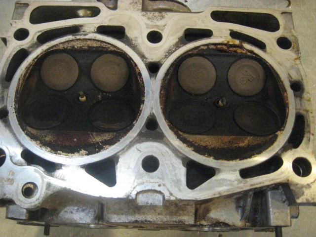 01 Subaru LEGACY Outback RH SOHC Cylinder Head  R17378