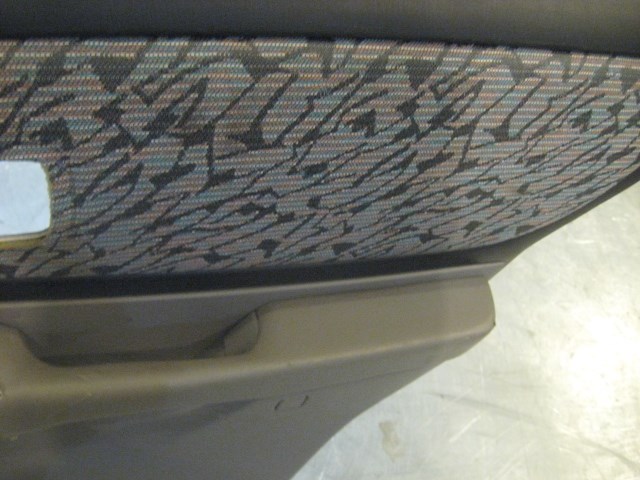 99 Subaru IMPREZA Wagon Rear RH Door Panel  R17390