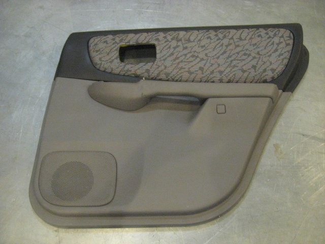 99 Subaru IMPREZA Wagon Rear RH Door Panel  R17390