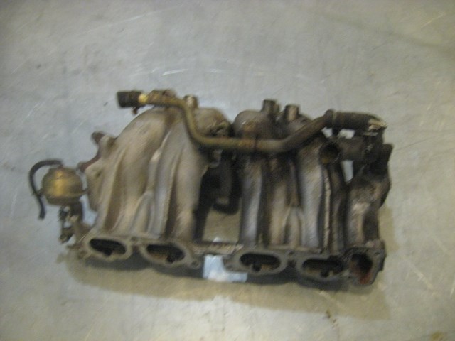 90 Nissan 240SX KA24E Lower Intake Manifold  R17419