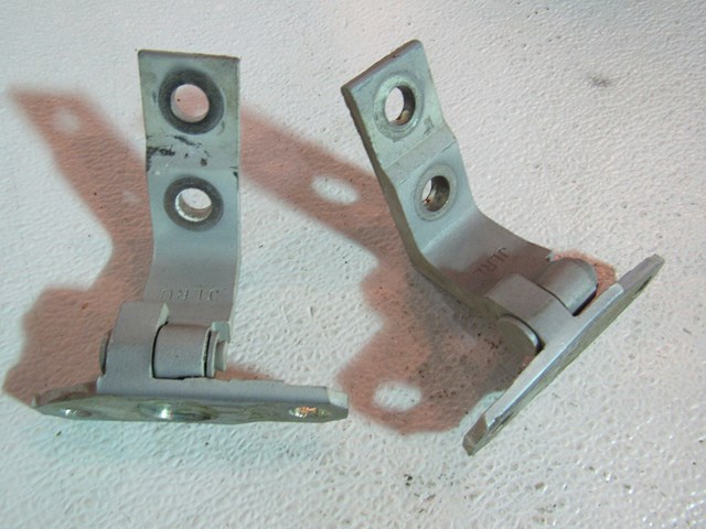 08 Infiniti G37 Coupe RH Door Hinge Set  R17453