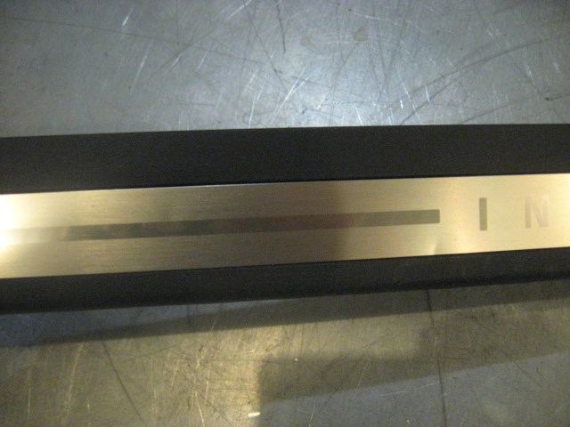 08 Infiniti G37 RH Passenger Door Sill Plate 769B0JL00 R17461