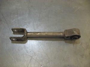 08 Infiniti G37 Rear RH Trailing Arm  R17662