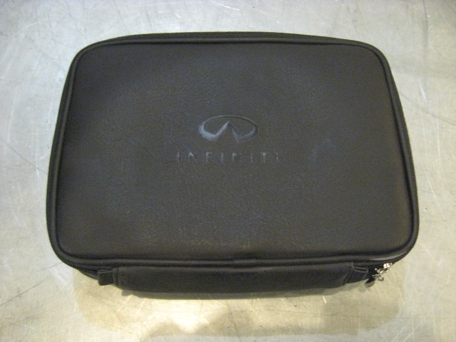 08 Infiniti G37 Owners Manual /W Case - Nice  R17697