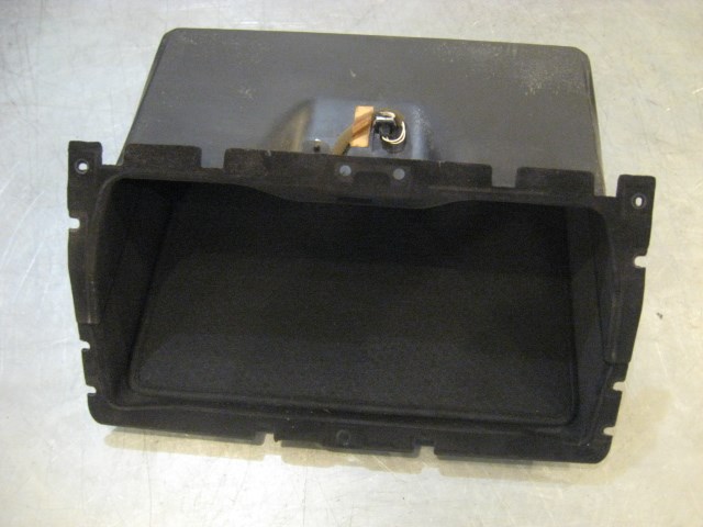 03 Nissan 350Z Rear Behind Seat Glove Box  R17801