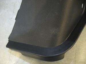 03 Nissan 350Z Lower RH Strut Tower Trim Cover 93156 CD000 R17802