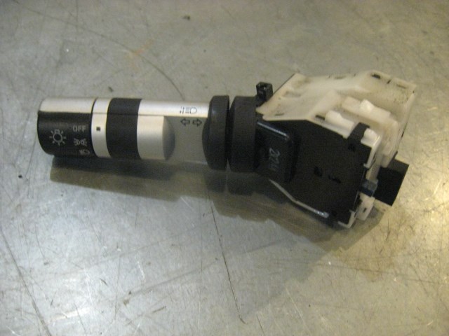 03 Nissan 350Z Headlamp Column Swtich  R17828