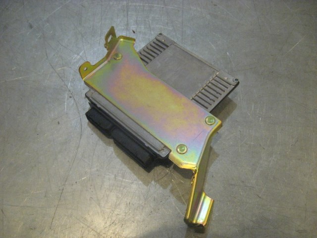 03 Nissan 350Z Engine Control Unit ECU MEC31 531 A1 R17839