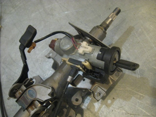 03 Nissan 350Z Steering Column Assembly  R17851