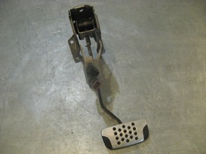 03 Nissan 350Z AT Brake Pedal  R17855