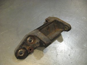 03 Nissan 350Z Power Steering Bracket  R17925