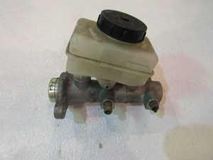 03 Nissan 350Z Brake Master Cylinder W/O VDC  R17945