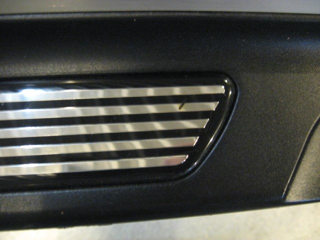 04 BMW M3 Front RH Door Sill Trim Plate 51 47 8 204 R17982