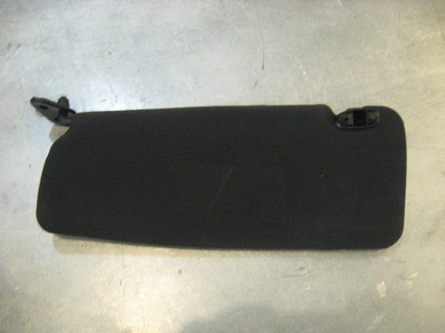 04 BMW M3 RH Interior Sun Visor  R18015