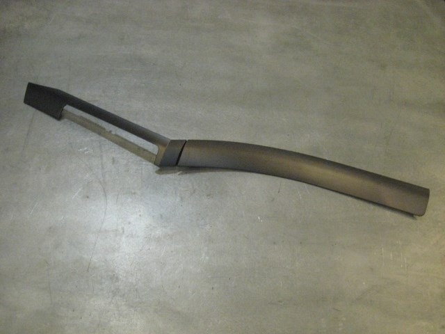 04 BMW M3 RH Dash Moulding Trim  R18018