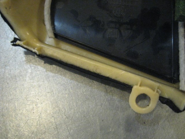 04 BMW M3 RH Interior B Pillar Trim 514347057296 R18035