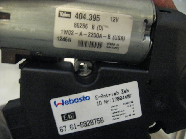 04 BMW M3 Sunroof Motor Assembly  R18105