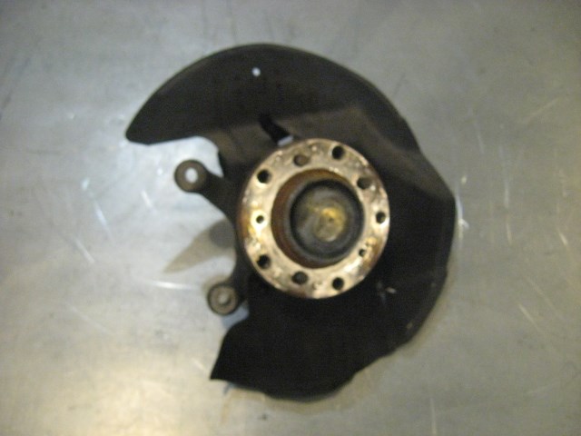 04 BMW M3 Front RH Spindle Hub Assy  R18118