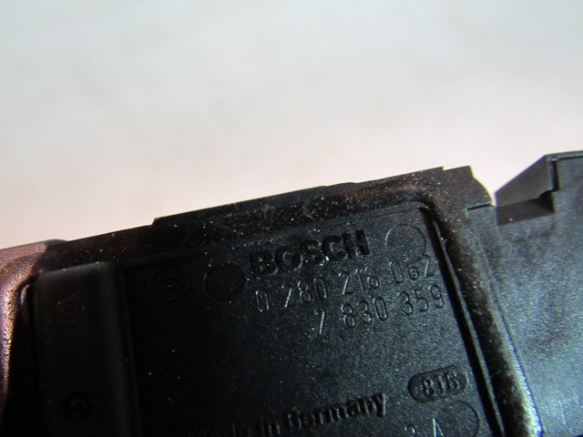 04 BMW M3 Mass Airflow Sensor  R18126