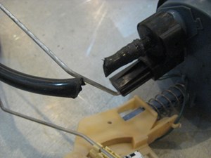 04 BMW M3 Fuel Tank Level Sensor  R18139