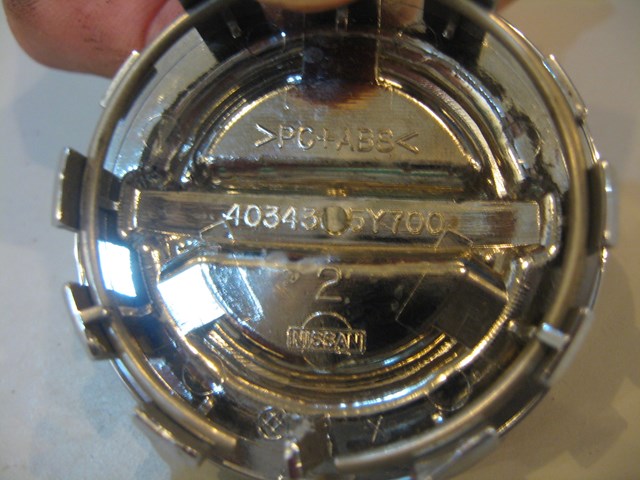 06 Nissan 350Z Center Cap 40343 5Y700 40343 5Y700 R4325