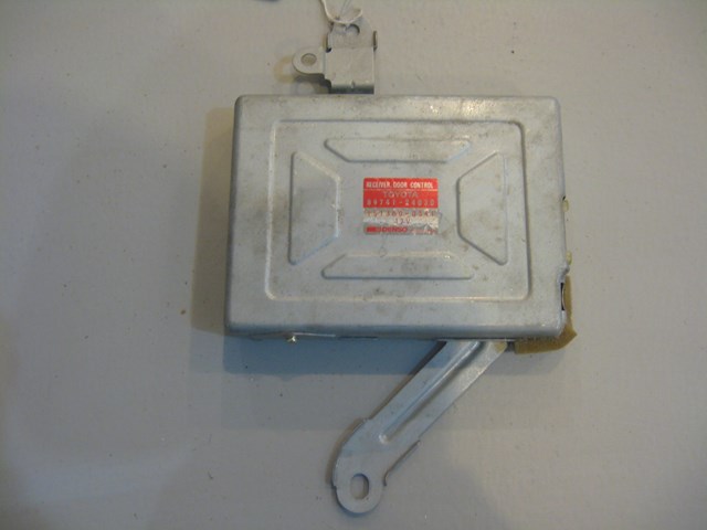 93 Lexus SC400 Receiver Door Contol 89741-24030 R4335